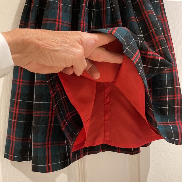 Girl’s toddler size 2 Christmas dress 🎄 - Picture 3 of 5